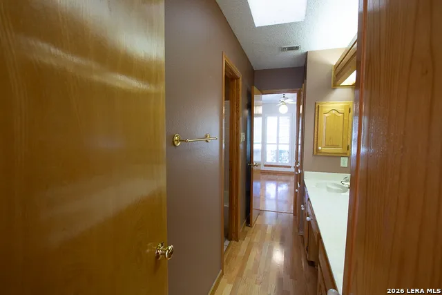 8 Granburg Pl San Antonio, TX 78218