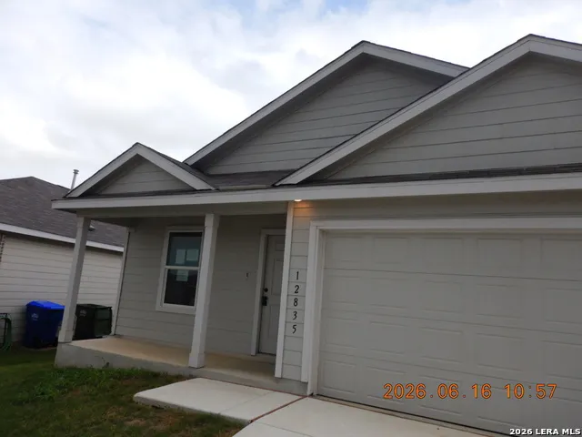 12835 Basil Cluster St Hedwig, TX 78152