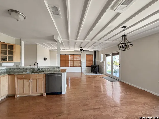 231 Vip Canyon Lake, TX 78133