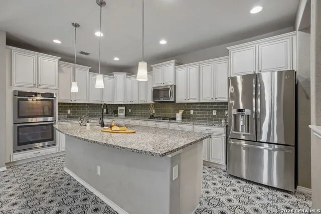 10858 Red Sage Helotes, TX 78023