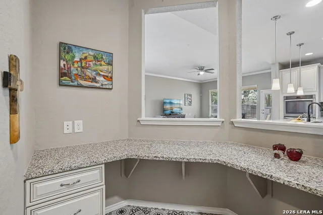 10858 Red Sage Helotes, TX 78023