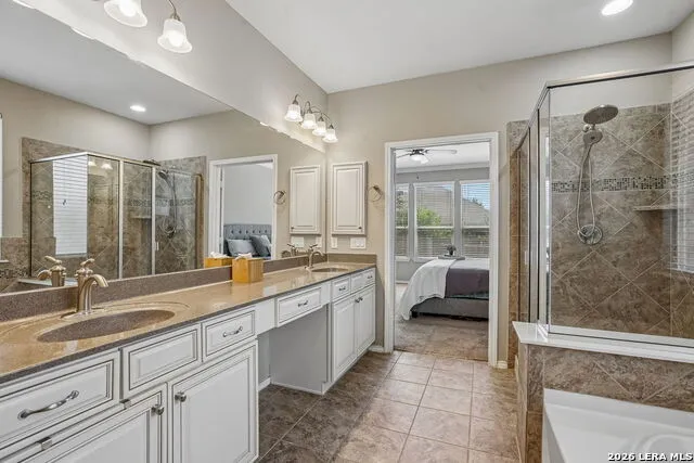 10858 Red Sage Helotes, TX 78023
