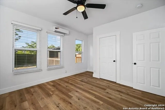 1218 HAYS ST San Antonio, TX 78202