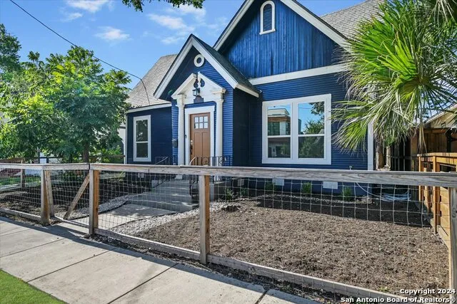 1218 HAYS ST San Antonio, TX 78202