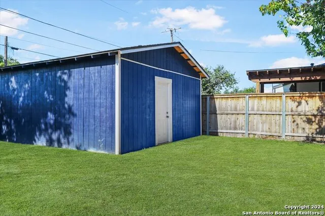 1218 HAYS ST San Antonio, TX 78202