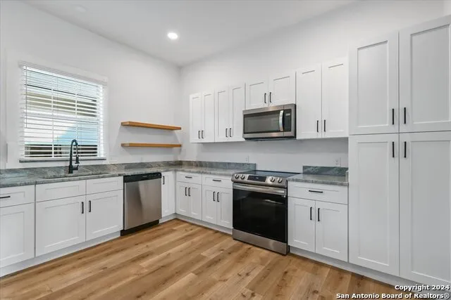 1218 HAYS ST San Antonio, TX 78202