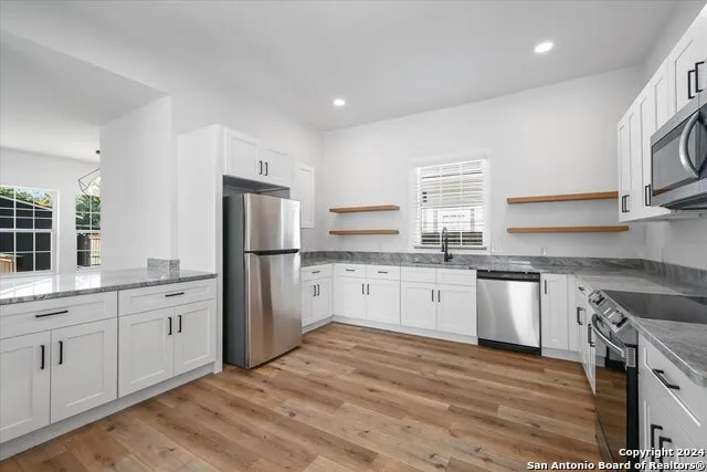 1218 HAYS ST San Antonio, TX 78202
