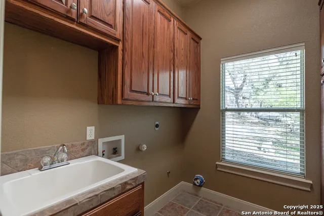 451 Winding View New Braunfels, TX 78132