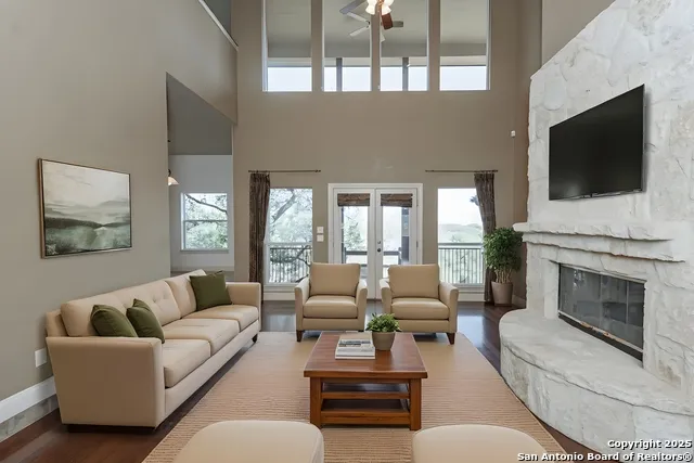 451 Winding View New Braunfels, TX 78132
