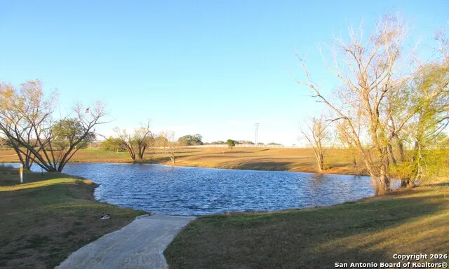 133 Middle Green Floresville, TX 78114