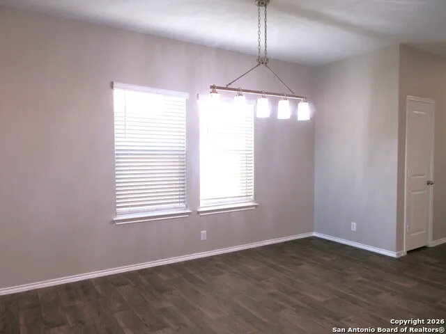 133 Middle Green Floresville, TX 78114