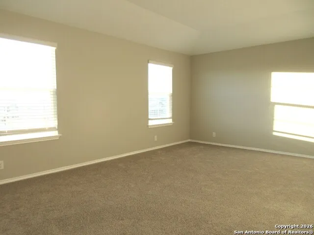 133 Middle Green Floresville, TX 78114