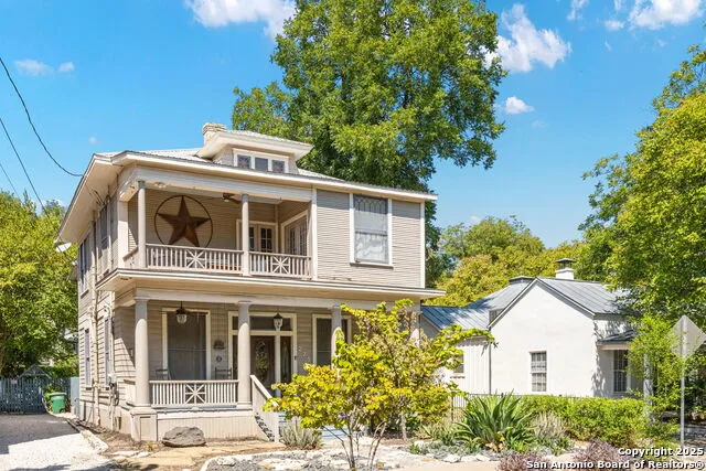 225 Madison San Antonio, TX 78204