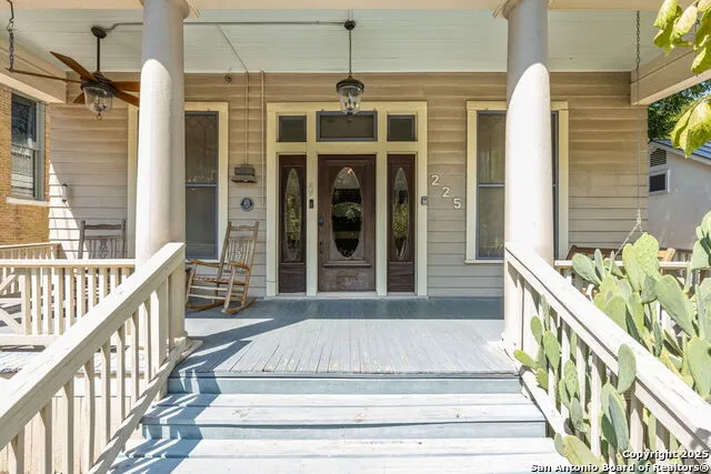 225 Madison San Antonio, TX 78204