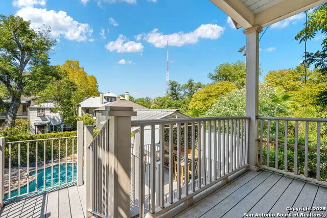 225 Madison San Antonio, TX 78204