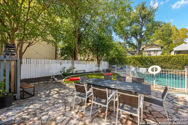 225 Madison San Antonio, TX 78204