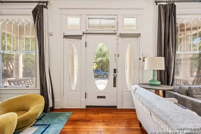 225 Madison San Antonio, TX 78204