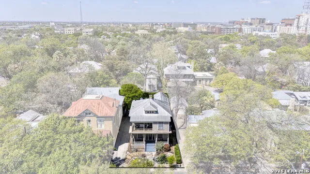 225 Madison San Antonio, TX 78204