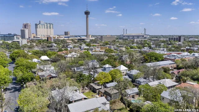 225 Madison San Antonio, TX 78204