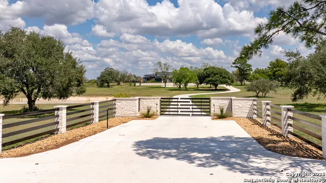 3466 Levi Sloan Road Victoria, TX 77904