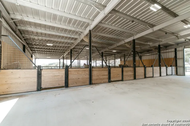 3466 Levi Sloan Road Victoria, TX 77904