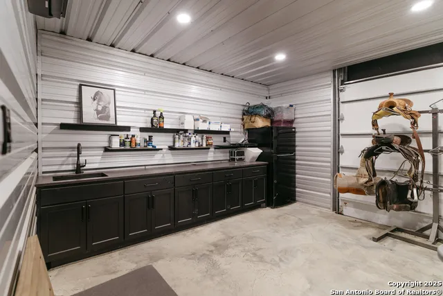 3466 Levi Sloan Road Victoria, TX 77904