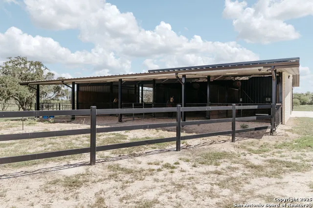 3466 Levi Sloan Road Victoria, TX 77904