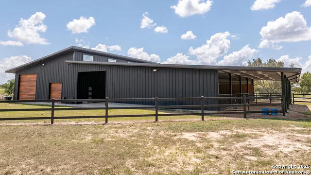 3466 Levi Sloan Road Victoria, TX 77904