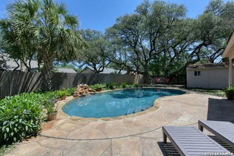 4619 Spotted Oak Woods