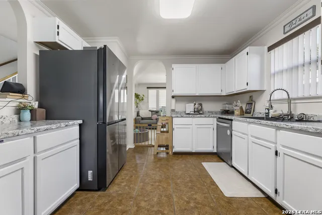 9015 Valhalla Selma, TX 78154