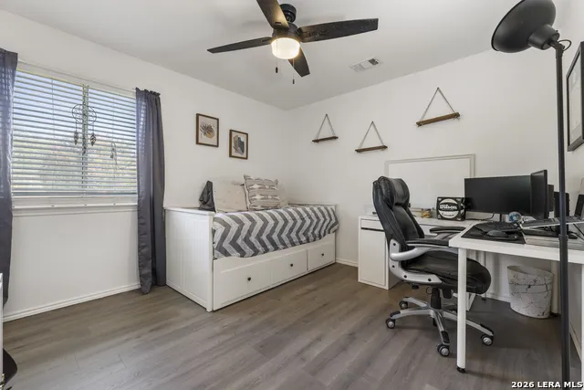 9015 Valhalla Selma, TX 78154