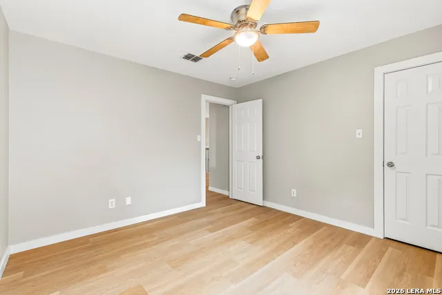 1921 Walter Raleigh Windcrest, TX 78239