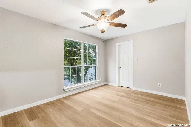 1921 Walter Raleigh Windcrest, TX 78239