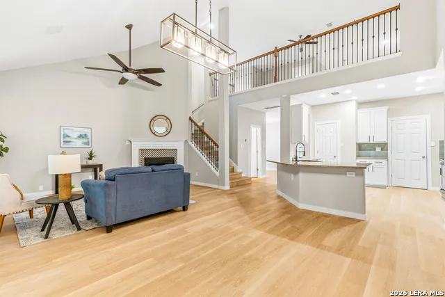 1921 Walter Raleigh Windcrest, TX 78239