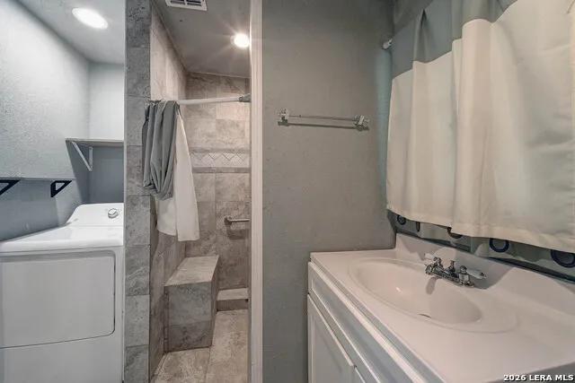 904 San Antonio Pleasanton, TX 78064