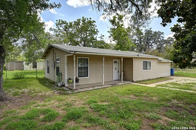 904 San Antonio Pleasanton, TX 78064