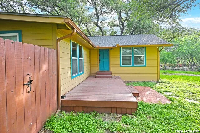 303 S MANTON LN Castle Hills, TX 78213