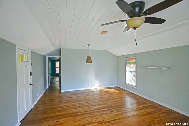 303 S MANTON LN Castle Hills, TX 78213