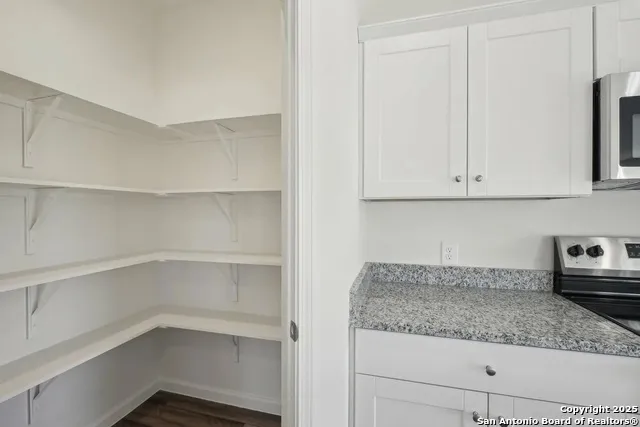 121 Peterson Place Adkins, TX 78101
