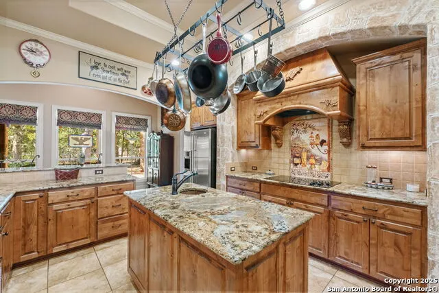 325 whitestone Spring Branch, TX 78070