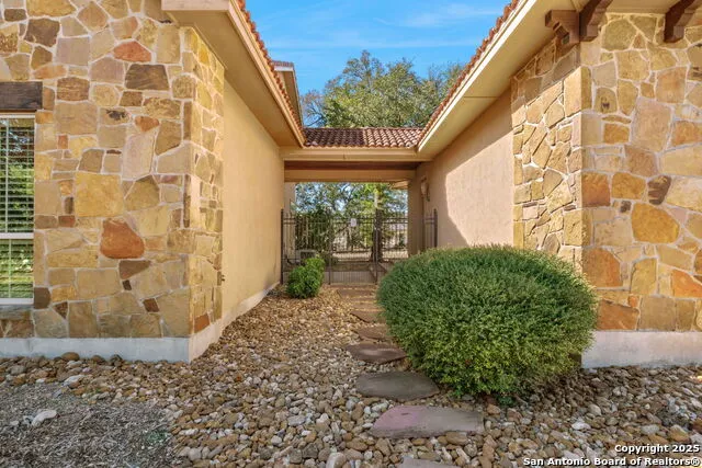 325 whitestone Spring Branch, TX 78070