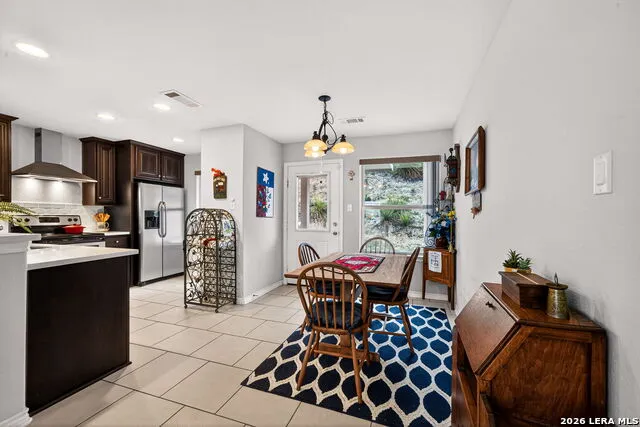 142 HARBOUR VW Lakehills, TX 78063