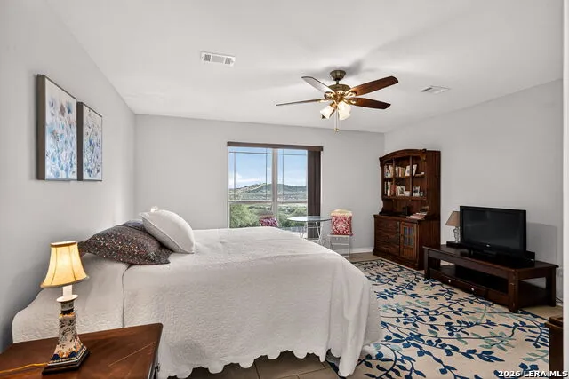142 HARBOUR VW Lakehills, TX 78063