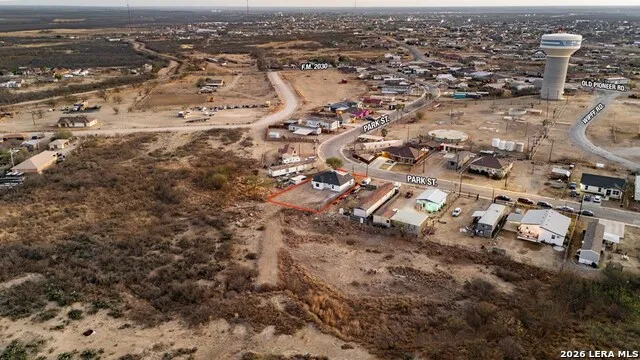 260 Park St Eagle Pass, TX 78852