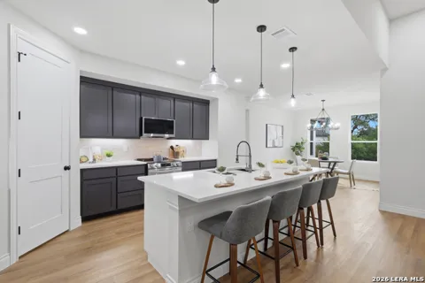 860 Rayner Ranch