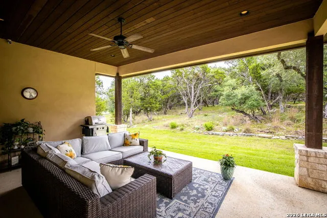 1464 Merlot New Braunfels, TX 78132