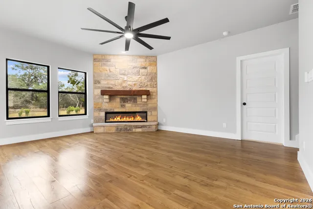 181 DEERWOOD CIR Bandera, TX 78003