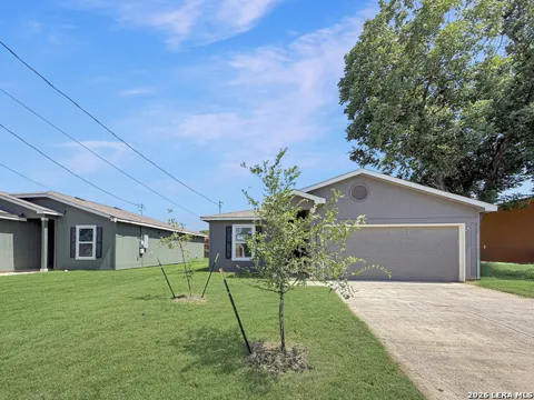 747 RICE RD