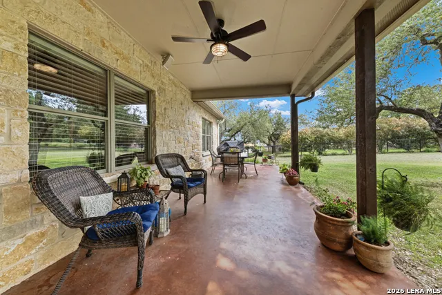 1511 Mount Bear Canyon Lake, TX 78133
