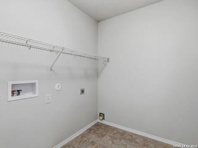 414 WALNUT CRST Selma, TX 78154
